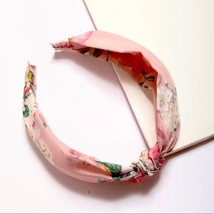 Blush Headband in Pink
HEMANT AND NANDITA